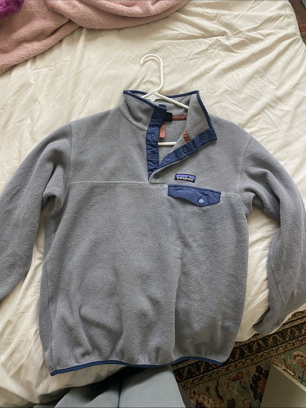 Patagonia Women's Light Gray Fleece Snap-Up Pullover with Blue Trim